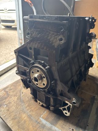 BLOQUE MOTOR 2.0TFSI 200cv AXX/BWA