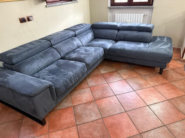 Divano artigianale su misura microfibra