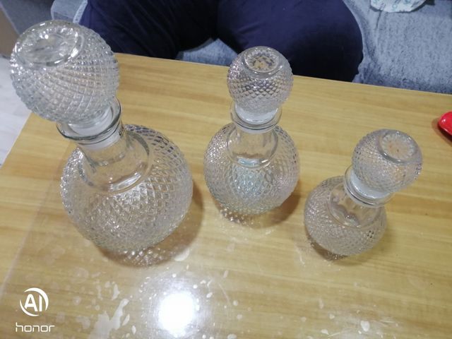 Set di 3 bottiglie di vetro antiche