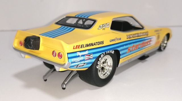 PLYMOUTH DRAGSTER STARDUST FUNNY CAR FLOPPERS 1:24