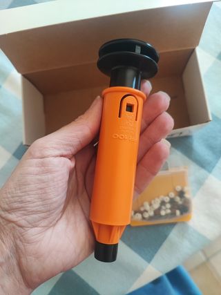 Clavadora: herramienta de mano