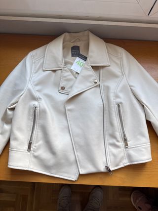 Cazadora Primark beige talla 40