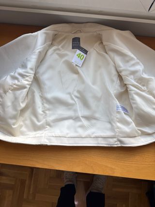 Cazadora Primark beige talla 40