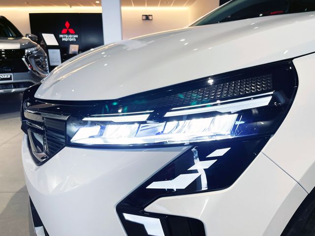 Mitsubishi Colt 100T Motion