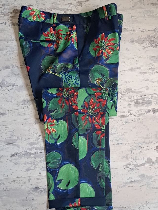 Elegante pantalón precioso estampado