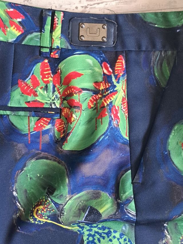 Elegante pantalón precioso estampado