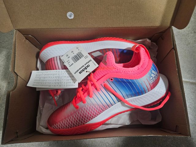 Zapatillas Adidas Tenis (NUEVAS SIN ESTRENAR) 36,6