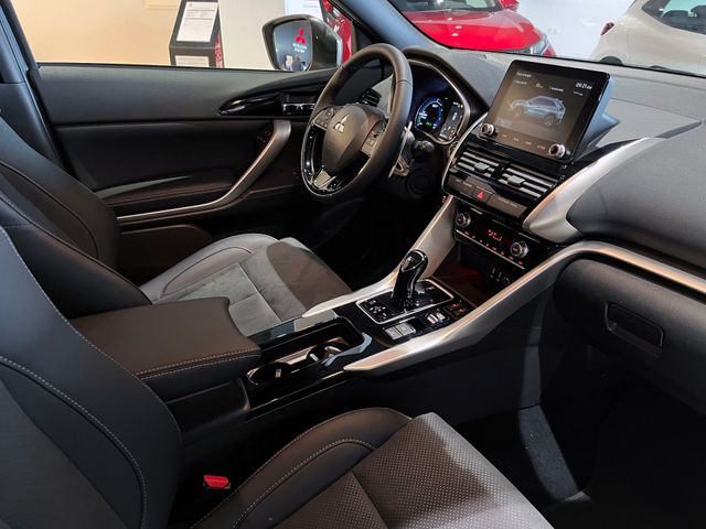 Mitsubishi Eclipse Cross PHEV Kaiteki 4WD