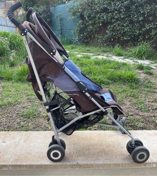 Carrito ligero de paseo para niño marca Maclaren
