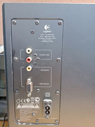 Altavoces Logitech Z523