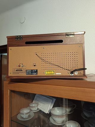 Equipo de música con CD,Radio y toca disco