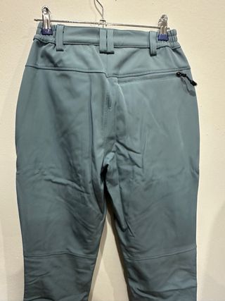 Pantalón montaña gris
