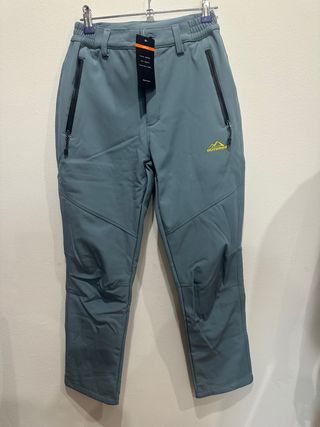 Pantalón montaña gris