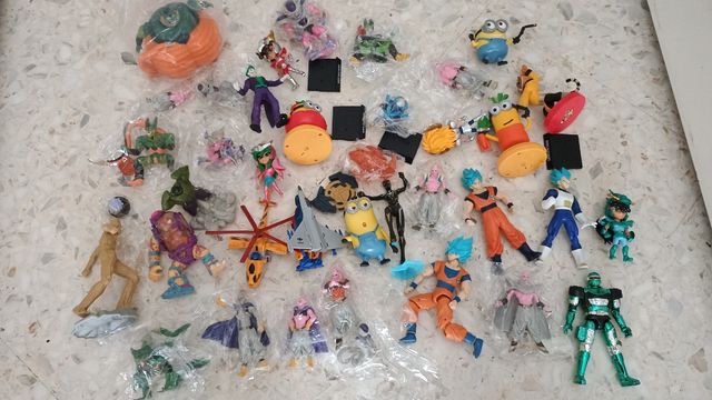 40 Action Figure: Saint Seiya, Dragon Ball