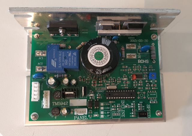 Fuente de alimentación de maquina de correr TM5942