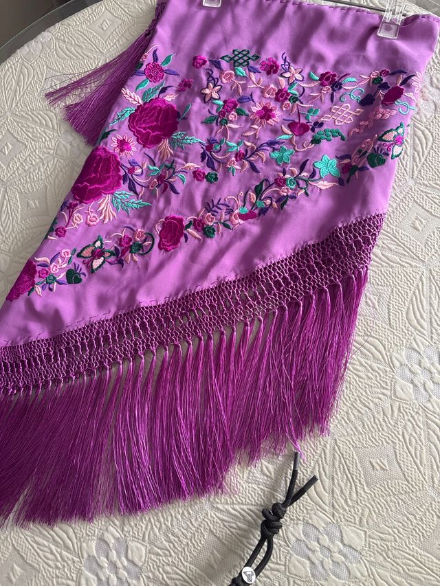 Mantoncillo enflecado a mano