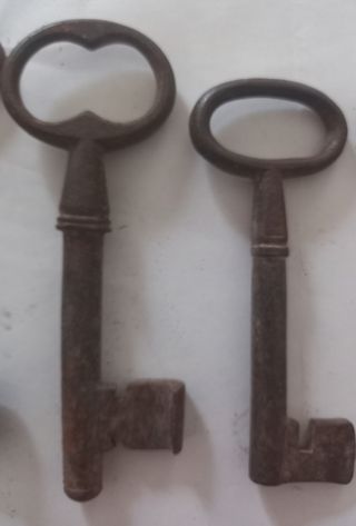 6 Llaves Antiguas