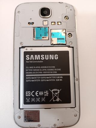 Samsung Galaxy S4 + cargador
