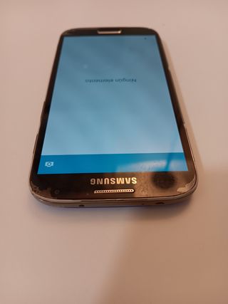 Samsung Galaxy S4 + cargador