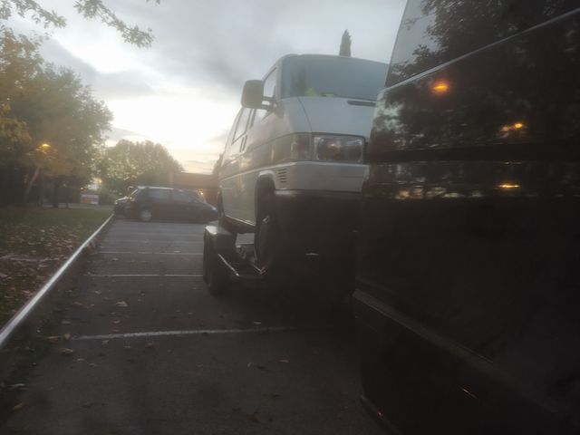 Alquiler remolque portacoches 2000kg MMA