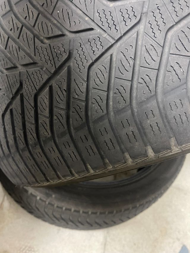 Neumáticos YOKOHAMA BluEarth V905 275/40/21