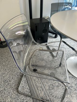 Mesa Tulip + 4 sillas transparentes