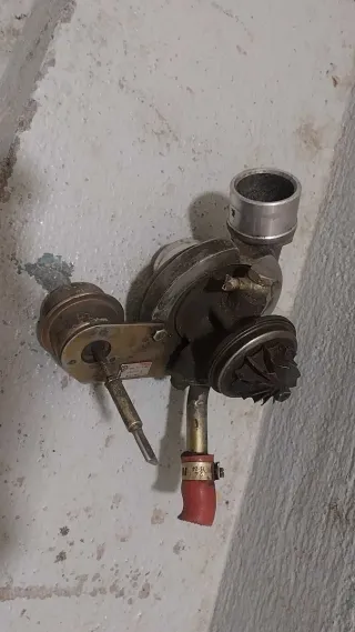 Turbo compresor GARRENT A/R 48 H O REF 89FE6K6R2BB