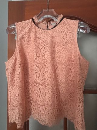 Top de encaje