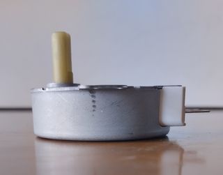 Motor sincrónico microondas