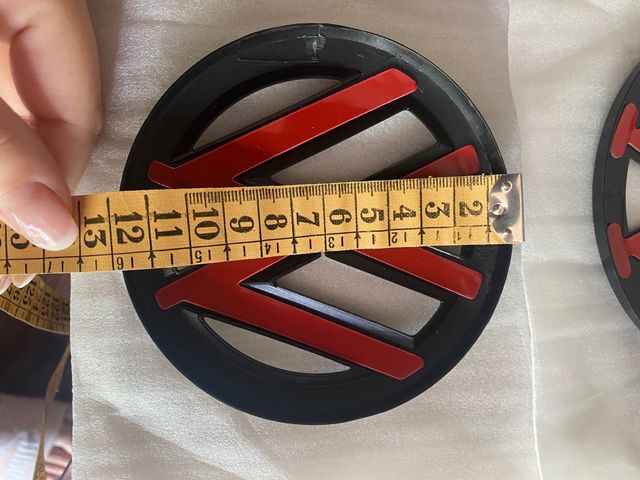 2 Emblemas VW - Negro