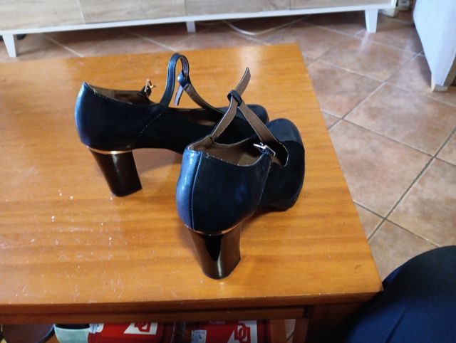 Zapatos tacón negros - T.38