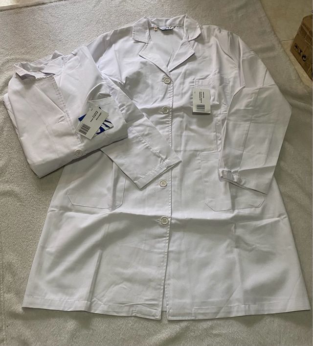 Lote de 2 Batas largas blancas