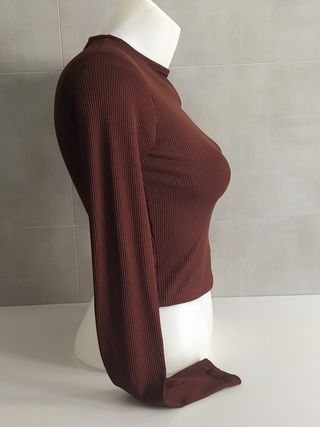 Camiseta asimétrico Bershka talla S