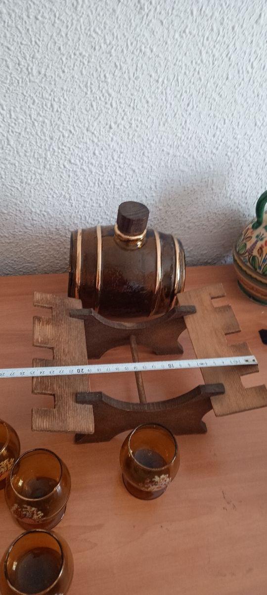 Juego jarra licorera barrica y copas