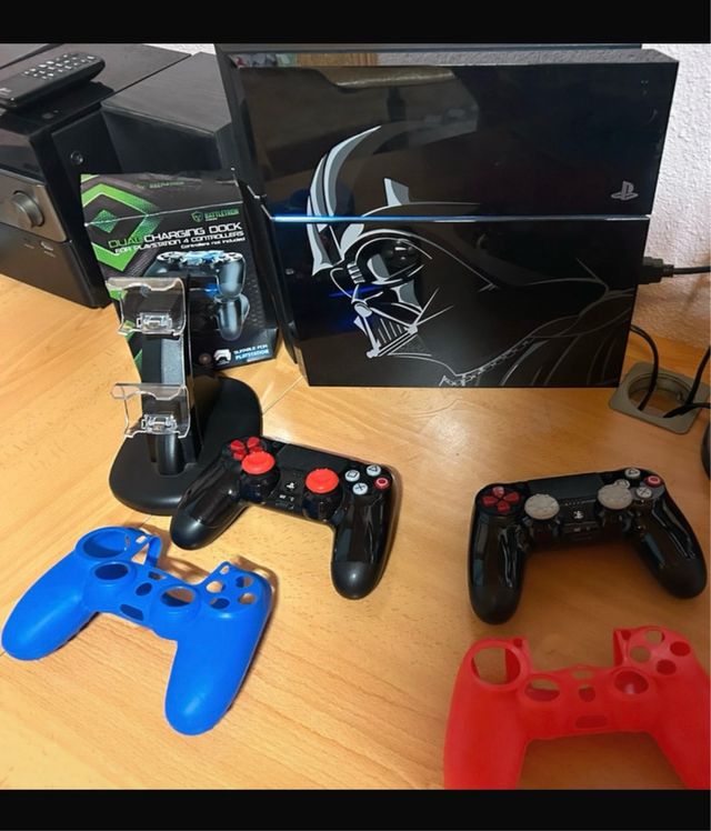 PS4 (PlayStation 4) Starwars Darth Vader