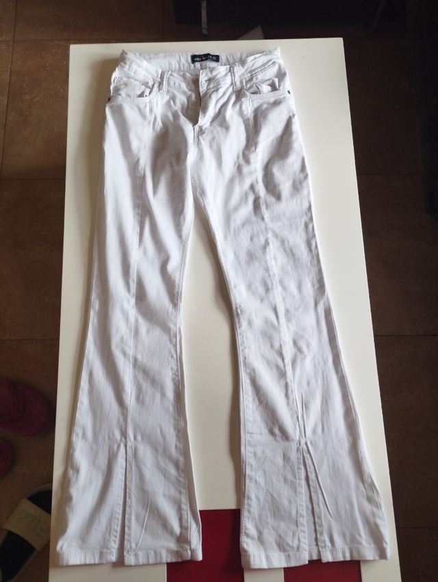 Pantalón vaquero blanco