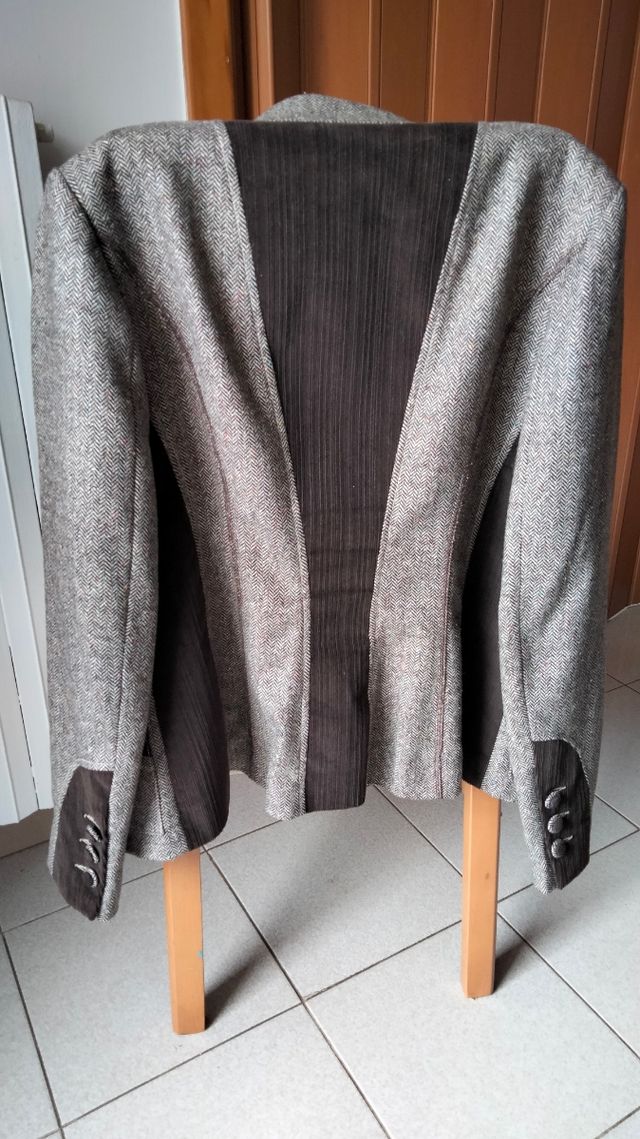 Giacca taglia 46/48 donna usata in ottime condizio