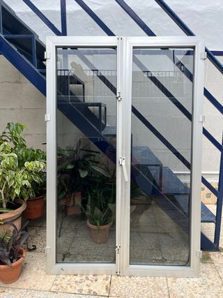 Ventanas aluminio gris