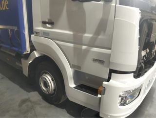 Pintamos camiones y autobuses