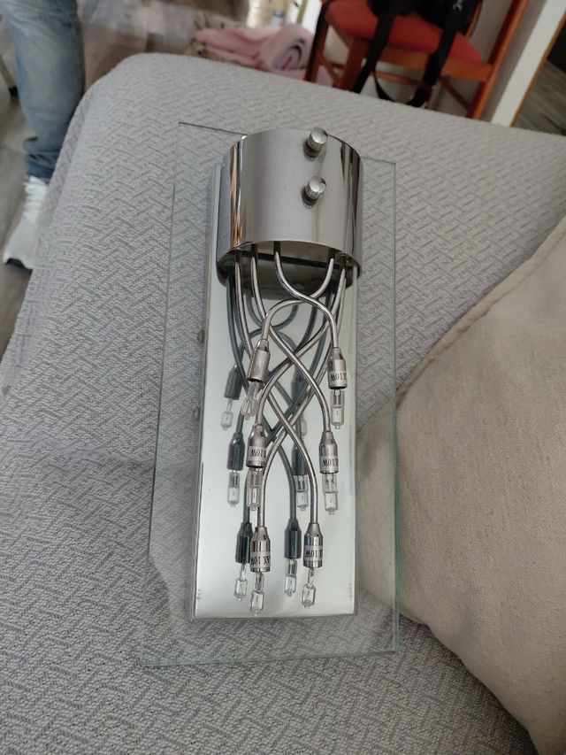 Aplique pared moderno - metal y cristal