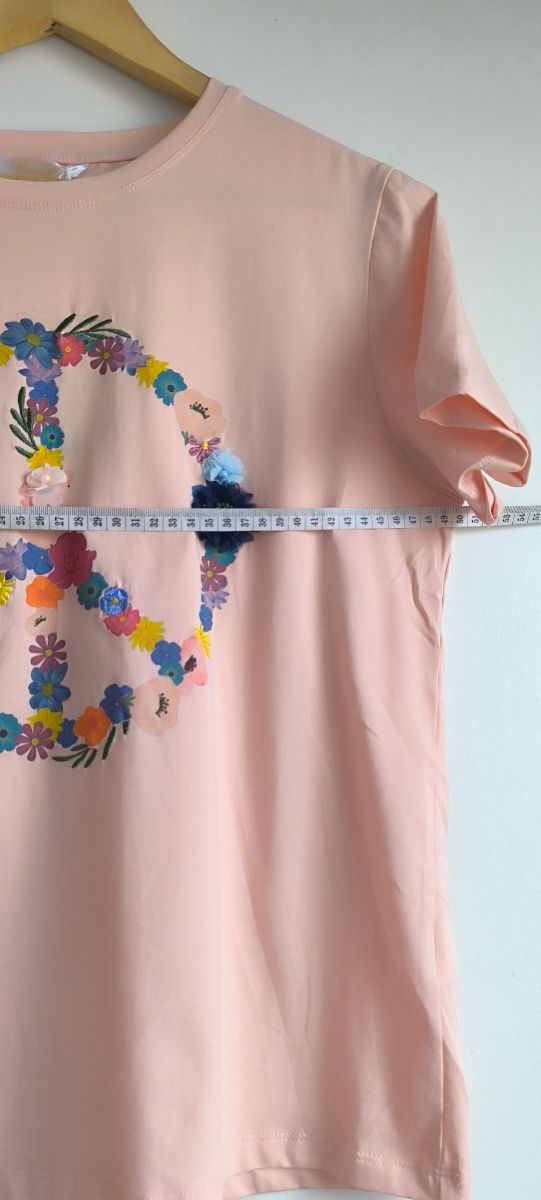 Camiseta rosa estampado floral