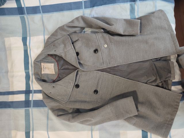 Chaqueta gris Pull and Bear