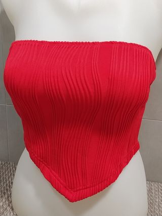 Crop top rojo XS nuevo