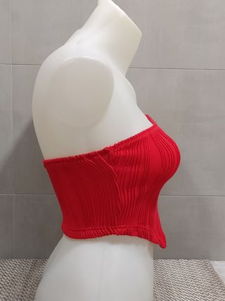 Crop top rojo XS nuevo