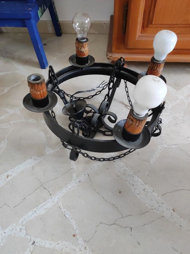 Lámpara forja negra medieval, tengo 2