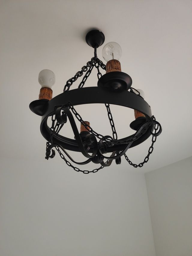 Lámpara forja negra medieval, tengo 2