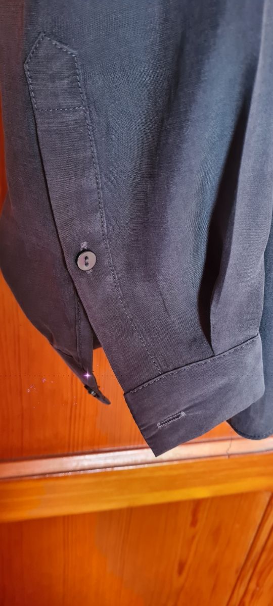 Camisa negra con brillos Zara