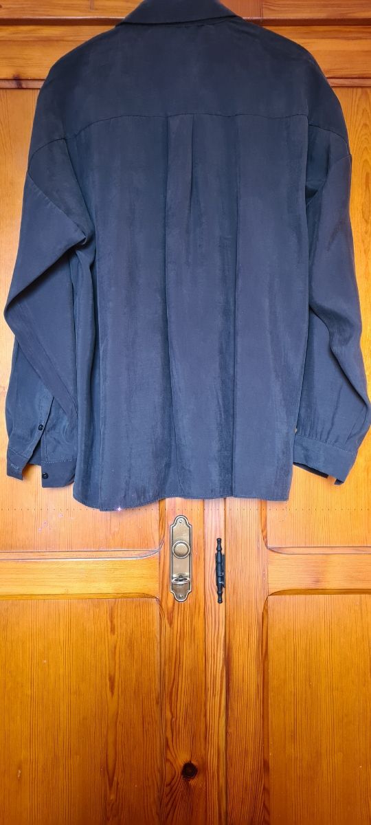 Camisa negra con brillos Zara