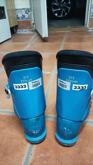 Botas esquí  y esquies niñ@ - talla 28/33 