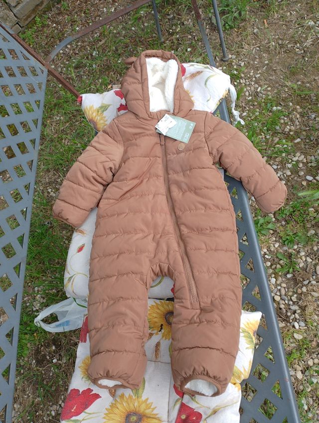Tuta imbottito 69 mesi hm